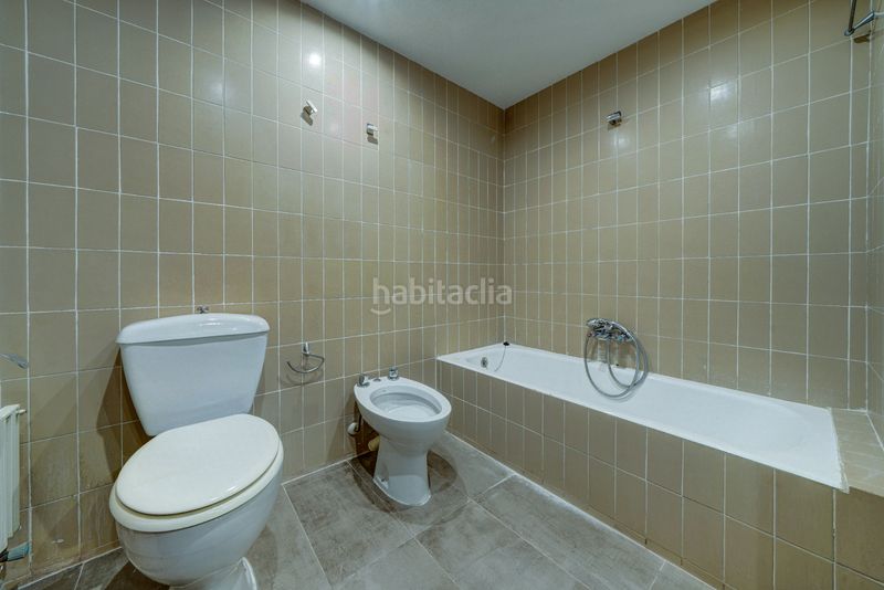 Foto c8f95338-3c38-4ec6-a1f7-6a5c41471b61. Pis a Terramelar Paterna