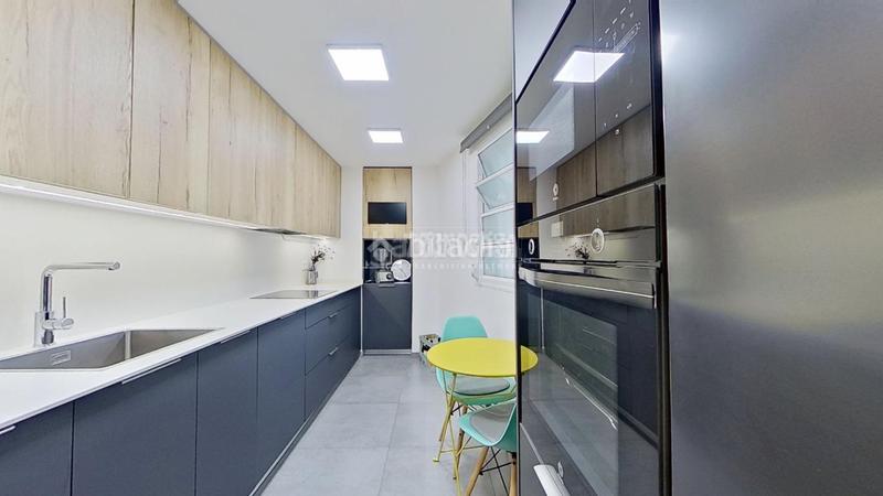 Foto f6b9c7e2-0af3-45a1-975a-c88c25e3b761. Appartamento con piscina in Can Tiana Ripollet