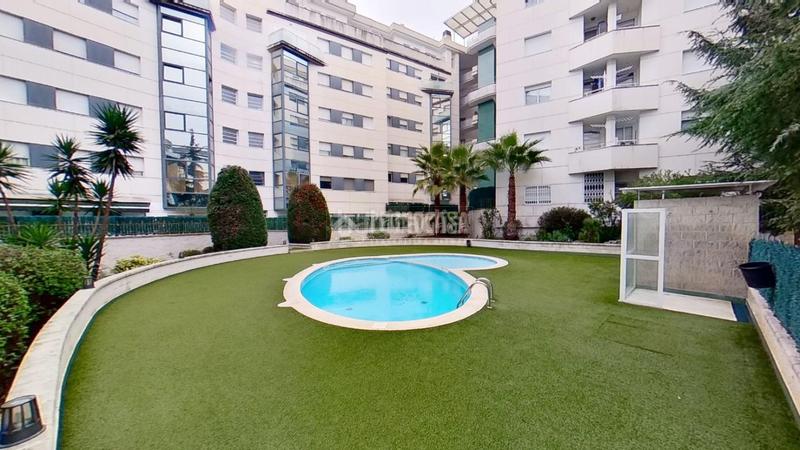 Foto fa0ccb79-da82-40f5-9679-eb106907dc65. Appartamento con piscina in Can Tiana Ripollet