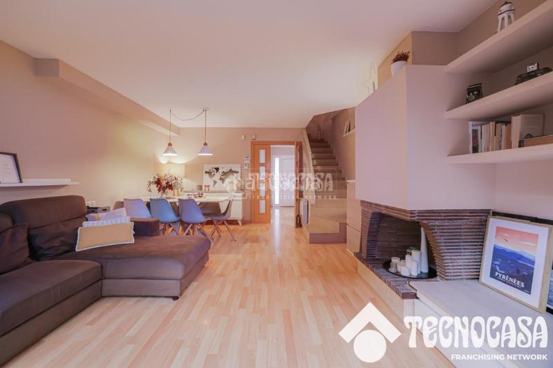 Foto 776e6545-8c6a-4faa-b328-c44dd1d62005. Casa pareada casa en venta en Serraparera Cerdanyola del Vallès