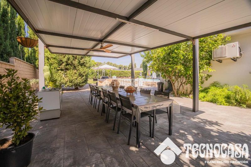 Foto 1a7802a9-14d8-4243-b84c-358d8af48102. Casa amb aparcament a Canovelles