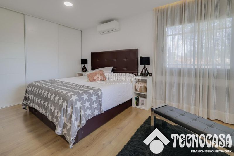 Foto 7d46586e-82fc-4a32-8b71-909972c78074. Casa amb aparcament a Canovelles