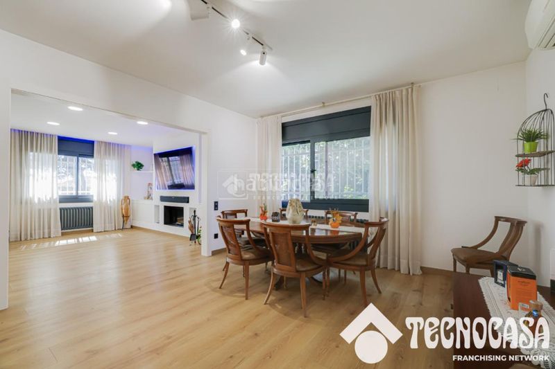 Foto 82bbe68b-0d12-4110-a32a-53a963f6de69. Casa amb aparcament a Canovelles