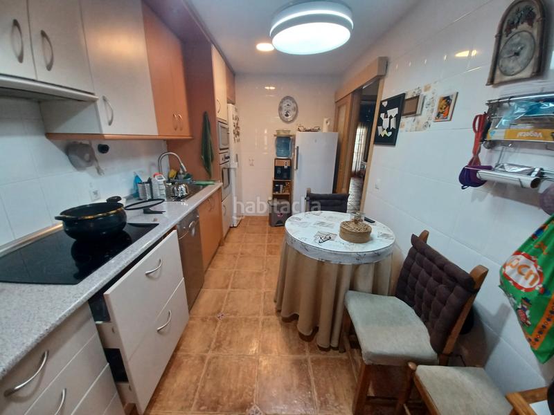 Foto 2c78cd44-f360-49bf-96b6-effd6b2905d6. Casa bifamiliare con camino riscaldamento parcheggio piscina in Seseña