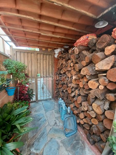 Foto 5dec5b55-ec36-4513-8177-2bc2362b0912. Casa bifamiliare con camino riscaldamento parcheggio piscina in Seseña