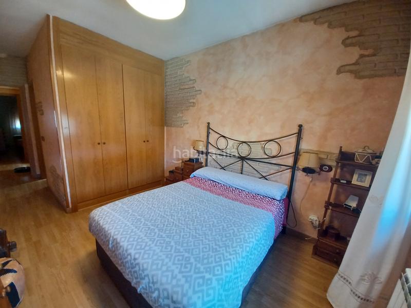 Foto 727407ea-2fe3-4669-85c2-2fa698ba53ce. Casa bifamiliare con camino riscaldamento parcheggio piscina in Seseña