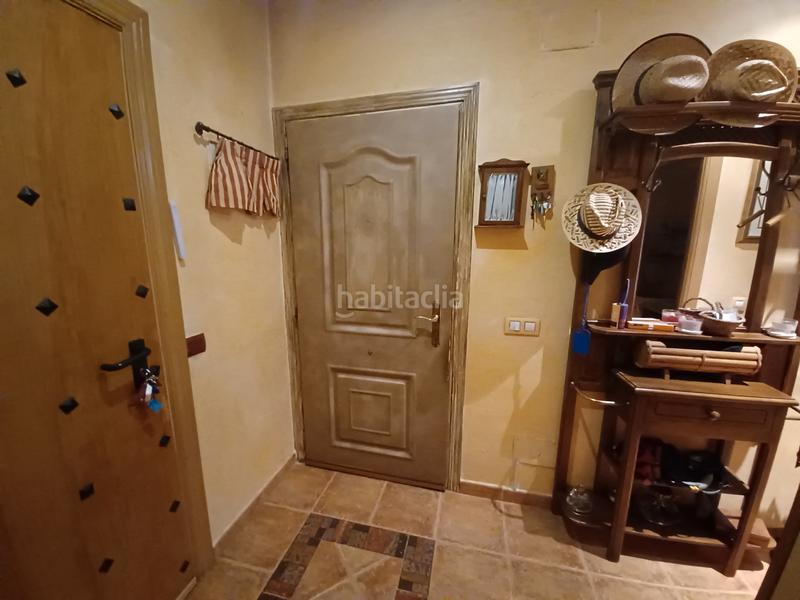 Foto 83ede033-53fc-42f3-8af1-369b199def65. Casa bifamiliare con camino riscaldamento parcheggio piscina in Seseña