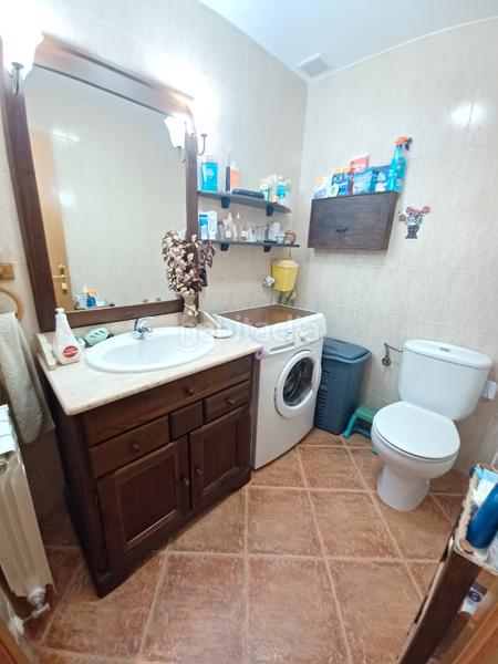 Foto 92d22731-c255-4c52-81e0-b82b7dda658b. Casa bifamiliare con camino riscaldamento parcheggio piscina in Seseña