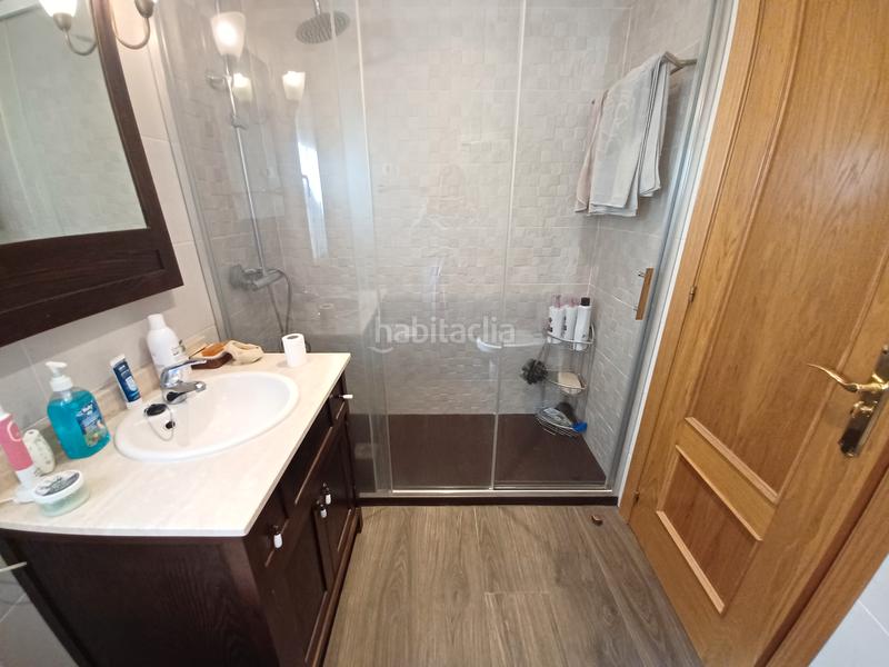 Foto bd13965b-0696-4a0c-bbee-f87bbb5959d7. Casa bifamiliare con camino riscaldamento parcheggio piscina in Seseña