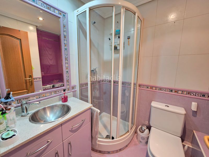 Foto 511d2fe0-7b14-48de-8d6a-207732d3a059. Casa adossada amb calefacció a Entrevías Madrid