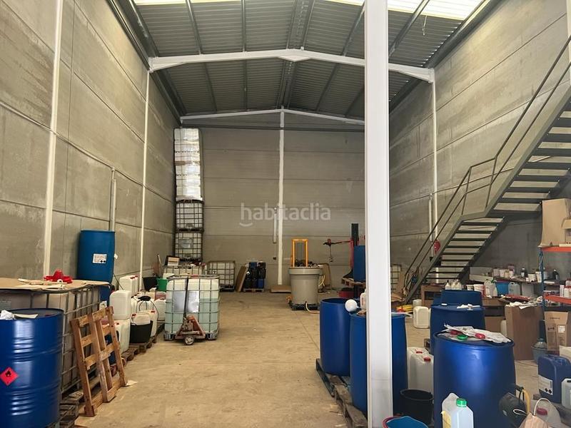 Foto 3f65d414-1114-43a3-8c21-b1713dfcb786. Bâtiment à usage industriel dans Quartell