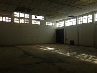 Lloguer Nau industrial a El Mercado. Alquiler de nave zona comercial