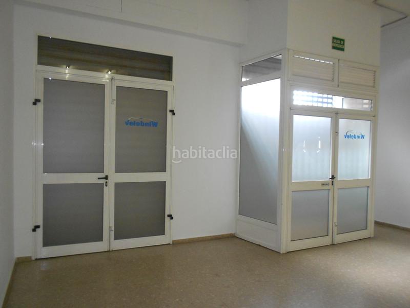 Foto f6b44b9d-fb5b-4de6-9ed6-8db485d6cf91. Local comercial a La Creu Coberta Valencia