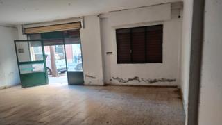Locale commerciale in Calle Cuenca 8
