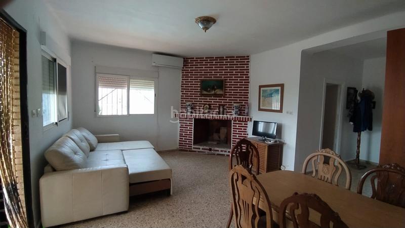 Foto 50a0c436-d1b3-41e7-a473-0da6835a2f06. Xalet amb xemeneia aparcament piscina a Riba - roja de Túria