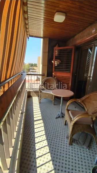 Foto dd23928d-40f4-404b-a049-9bcb02f31716. Pis amb xemeneia aparcament a Centro Ciudad Manises