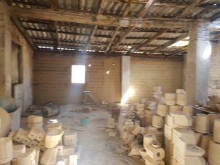 Industrial building  Calle quart 11. Venta de nave industrial