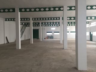 Industrial building  Calle juan de la cierva. Venta de nave zona comercial