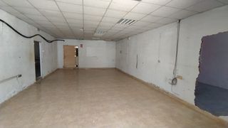 Industrial building  Carrer camí assagador. Venta de nave industrial