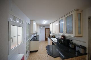Flat  Carrer ribarroja. Venta de piso