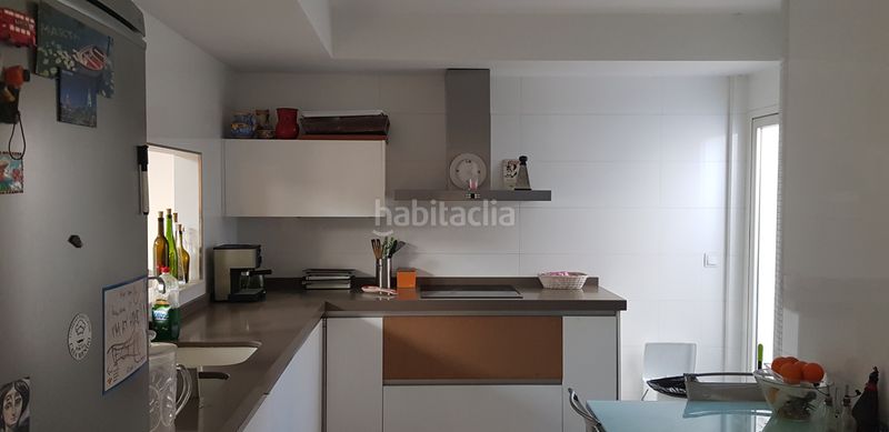 Foto 7d5ced83-ef56-411e-ba2b-017cdb2a1f3a. Casa amb calefacció a Centro Ciudad Manises