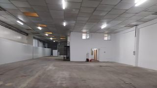 Miete Fabrikhalle in Centro. Alquiler de nave industrial