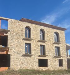 Edificio en Carretera teruel 12. En tramite proyecto hostelero