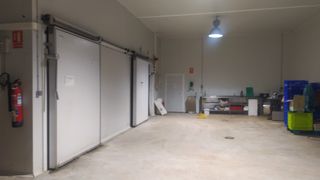 Fabrikhalle  Carrer dels forners. Venta de nave con camaras frigorifica
