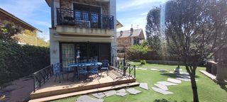 Chalet en Alpedrete. Chalet en centro de alpedrte sin comisiones