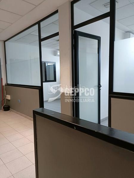 Foto b5be0f9f-c90a-40ae-9a47-ad133fdb7077. Capannone industriale con riscaldamento in Montserrat-Parque Empresarial San Fernando de Henares