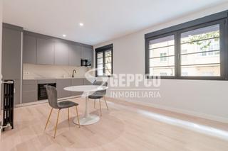 Appartement à Calle del Jardín de San Federico