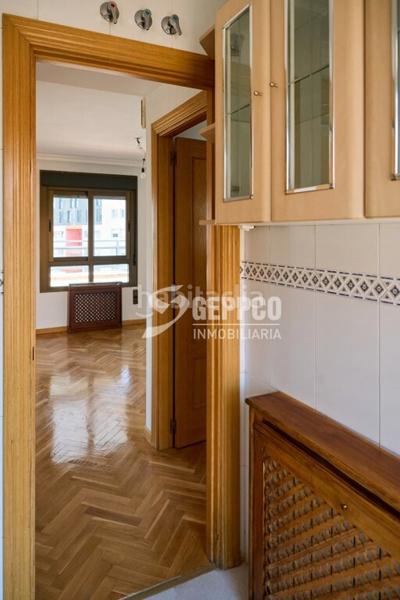 Foto adc943ef-6b63-43c9-a077-b2562d69e196. Dachwohnung mit pool in Sanchinarro Madrid