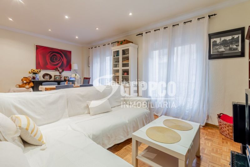 Foto 5ff57112-67da-4a6f-98ee-a32759e4308d. Pis amb calefacció a Fuente del Berro Madrid