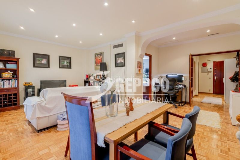 Foto e8582bc9-81e9-4ee7-96a3-88760370fdba. Pis amb calefacció a Fuente del Berro Madrid