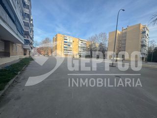 Autoparkplatz in Val