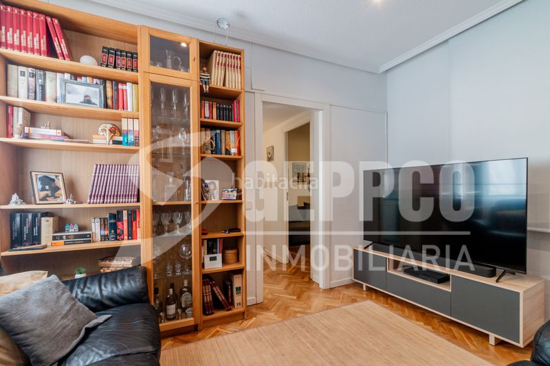 Foto ee2f996b-17f1-4b3b-a20a-ad014ae46b30. Pis a Recoletos Madrid