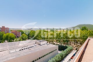 Etagenwohnung en Reyes Cat�licos