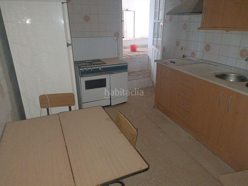 Foto cbc42be6-7b51-444c-8606-156c8dbb1235. Edificio in Tembleque