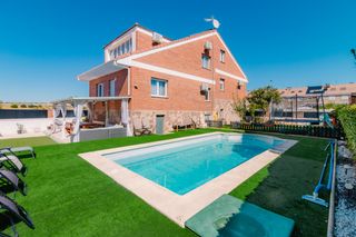 Chalet in Centro - Barrio las Doscientas