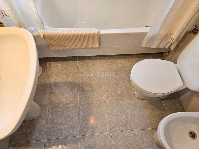 Foto f348ca51-bd5c-44aa-88db-b19b8cdfe5c9. Maison jumelée avec cheminée chauffage dans Ensanche Alcalá de Henares