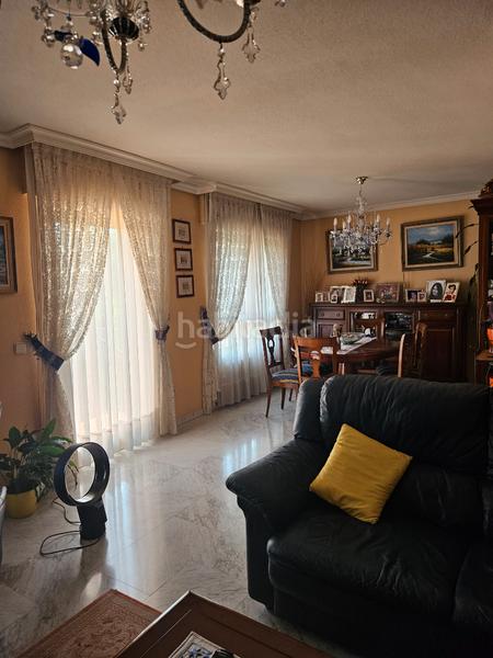 Foto f3d68355-bfea-4055-85ad-c7e85ea8df9e. Maison jumelée avec cheminée chauffage dans Ensanche Alcalá de Henares