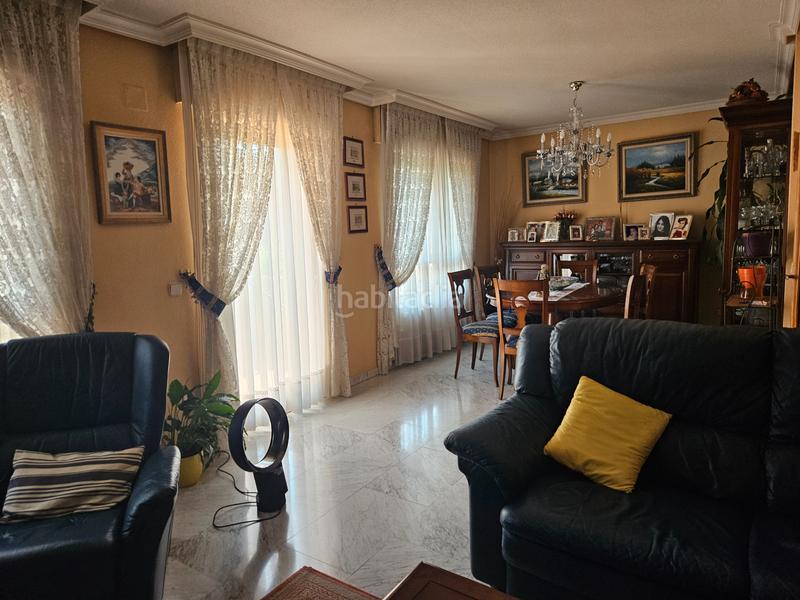Foto db873cca-650c-4b4e-9e52-3dc4fbded089. Semi detached house with fireplace heating in Ensanche Alcalá de Henares