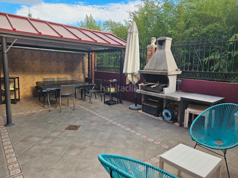 Foto e43901c2-6fd0-4efa-b441-fc5b718255c0. Semi detached house with fireplace heating in Ensanche Alcalá de Henares