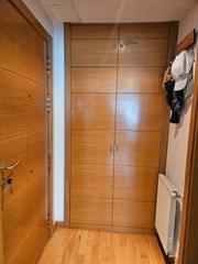 Apartament  Calle breton 1. Piso alegre y luminoso junto a todos los servicios