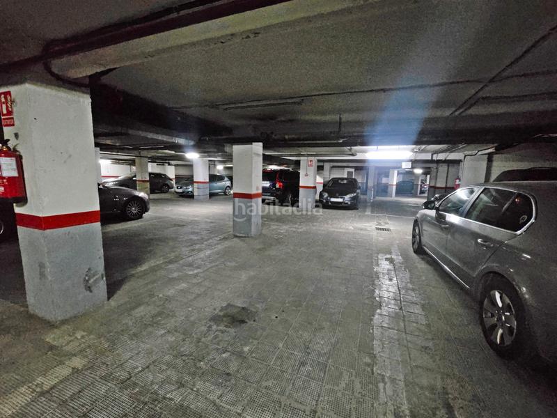 Foto 8afc4050-05c4-4bce-a5a2-d289f4f9ffe1. Parking voiture dans Casco Antiguo Leganés
