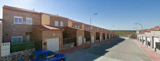 Casa aparellada a Casar de Escalona (El). Inmueble en alta rentabilidad