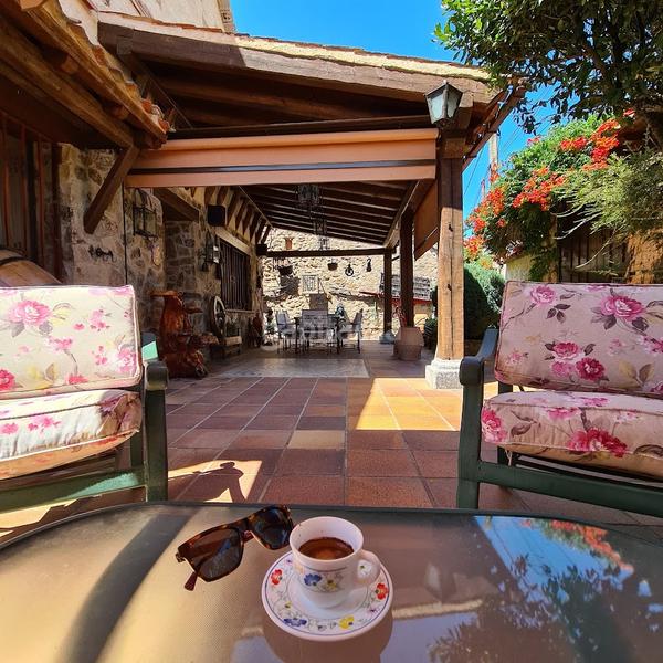 Foto 02f9cf87-ac76-4925-a0b5-e9763fb22180. Casa amb xemeneia calefacció a Sotosalbos