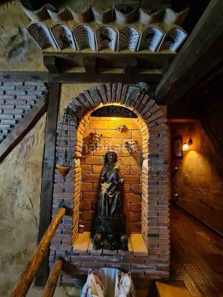 Foto 2177f62c-26a0-4e7b-8d1d-4d1bbf64d032. Casa amb xemeneia calefacció a Sotosalbos