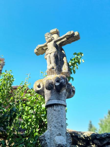 Foto 23445642-35a1-43d9-9adc-5426d102bc44. Casa amb xemeneia calefacció a Sotosalbos