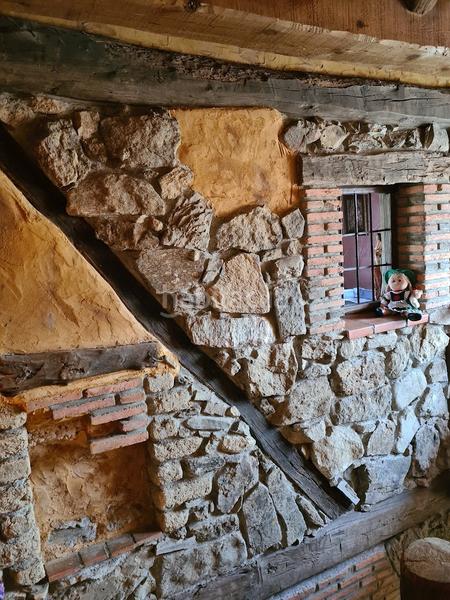 Foto 6412256f-d9c2-4e0f-a4d4-d59d1f151b14. Casa amb xemeneia calefacció a Sotosalbos